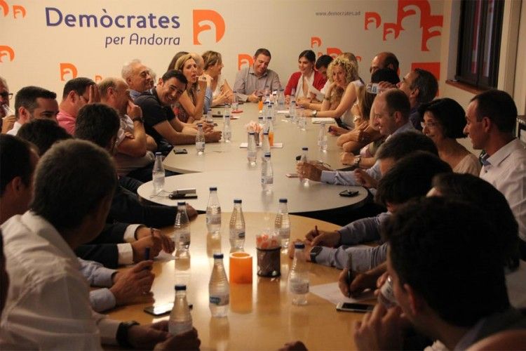 DA posarà condicions “irrenunciables” de política nacional per arribar a acords parroquials