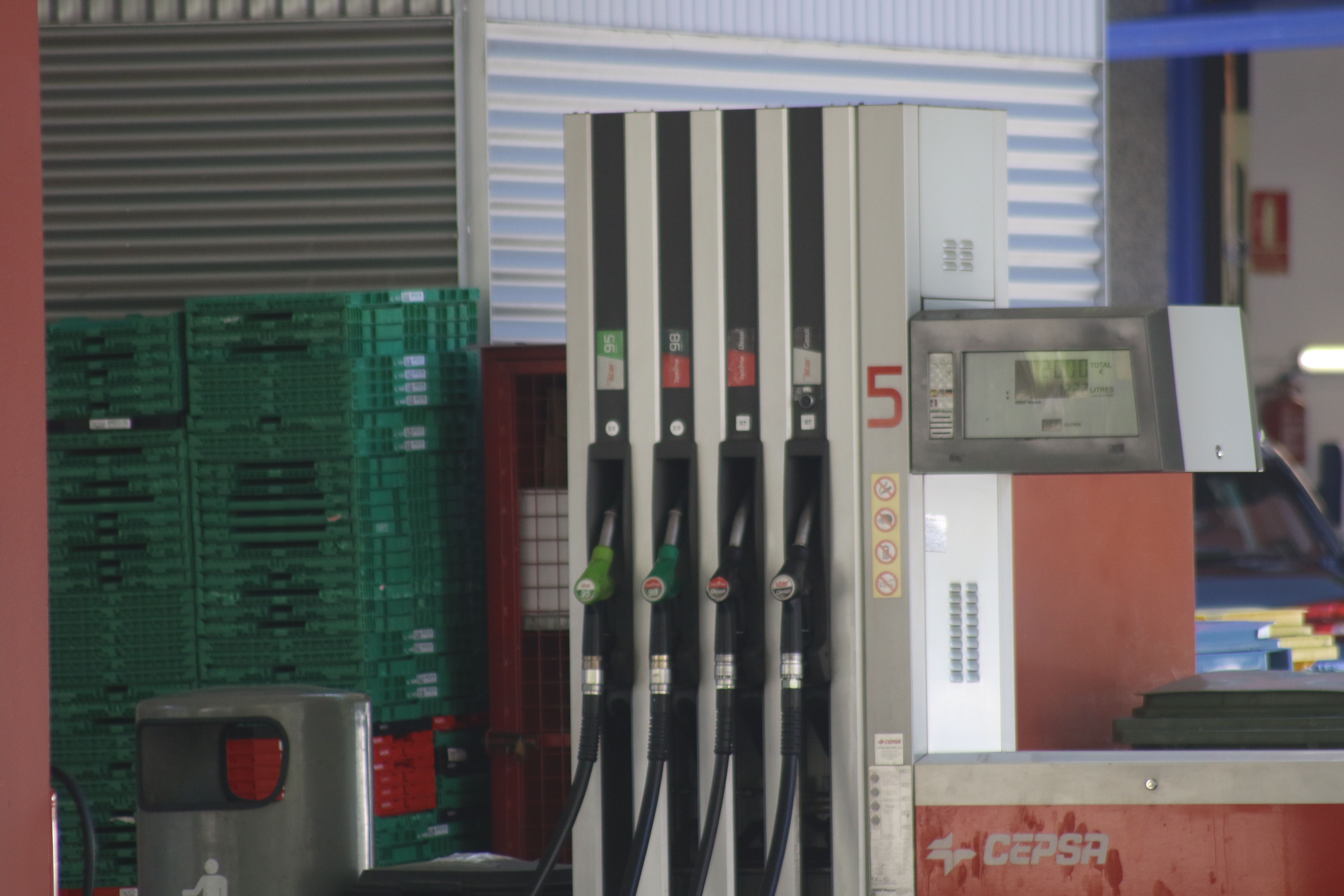 Sortidors de carburant.