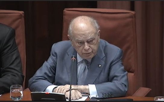 El parlament reprova l\'ex-president Pujol pels diners a Andorra