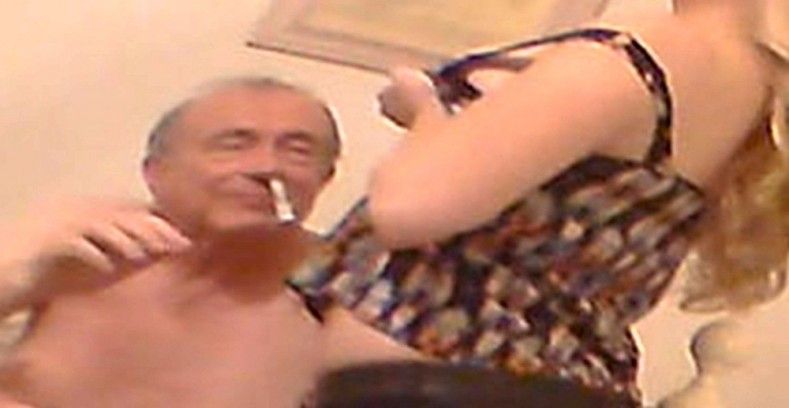 Dimite \'Lord Cocaína\' el barón escocés aliado de Blair pillado esnifando y con prostitutas