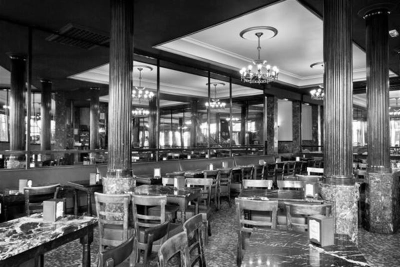 El Café Comercial cierra sus puertas este lunes