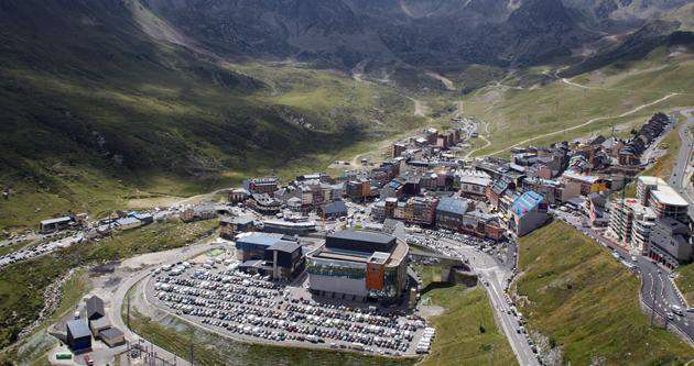 El mur de la discòrdia (al Pas de la Casa)