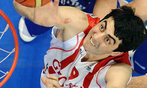 El MoraBanc lliga l\'ala Pino i... ¿pensa en el gegant Shermadini?