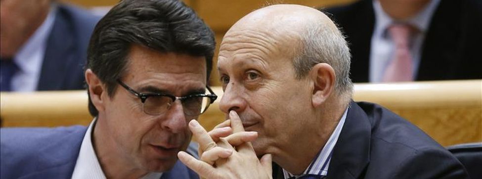 Soria y Wert pasan las vacaciones en Punta Cana invitados por un hotelero con licencia ilegal en Canarias