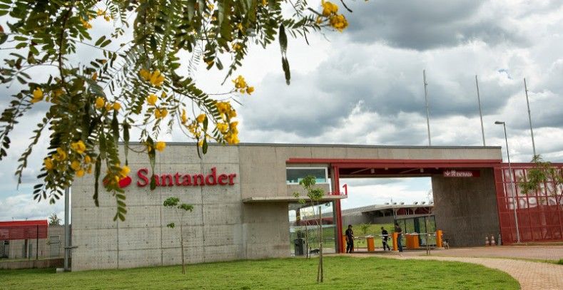 Vozpópuli - Santander afronta en Brasil litigios valorados en 3.601 millones de euros