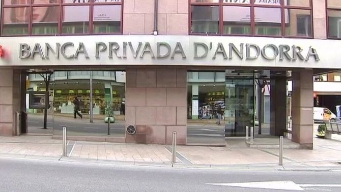 La comissió d\'investigació del \'cas BPA\' reclama a l\'AREB informació sobre la valoració