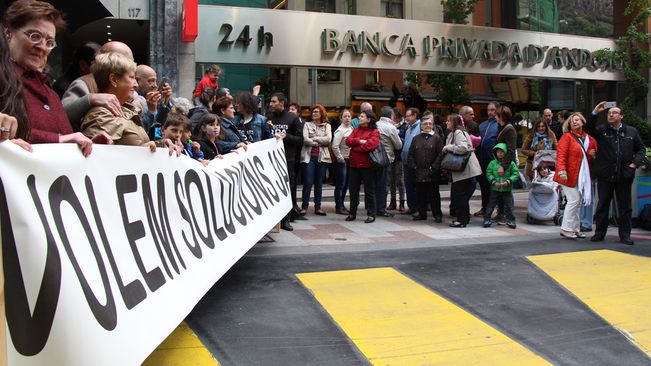 Els treballadors de BPA volen saber la selecció d\'empleats per al banc pont a principis de setembre