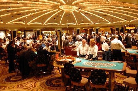 FinCEN impone multa de 8 millones de dólares al casino Caesars Palace