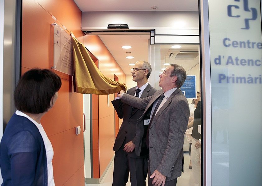 Ferrer tensa la corda amb DA per imposar Minguillón de candidat a cònsol