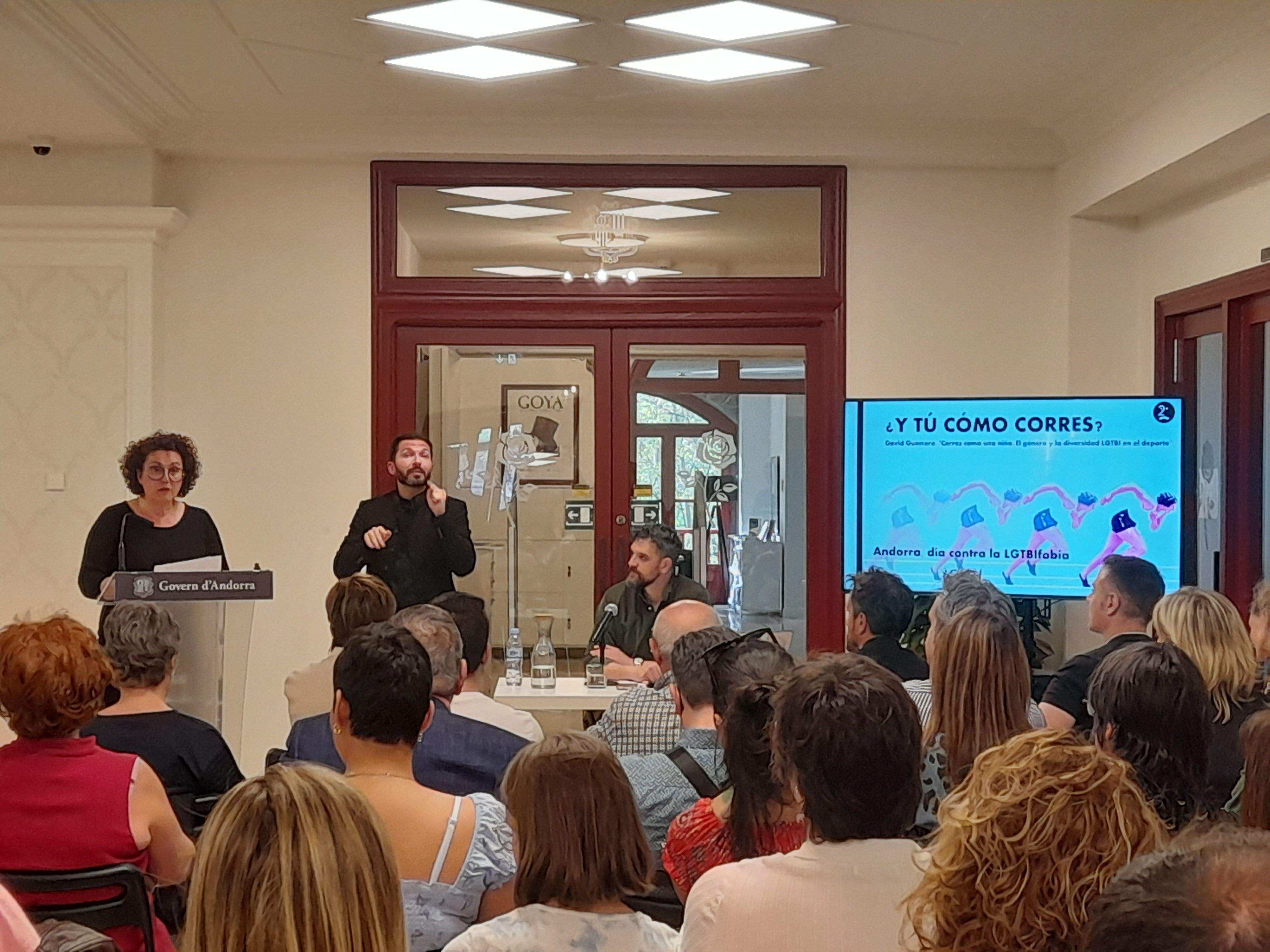 Un moment de la xerrada organitzada pel ministeri d'Afers Socials, Joventut i Igualtat i Diversand