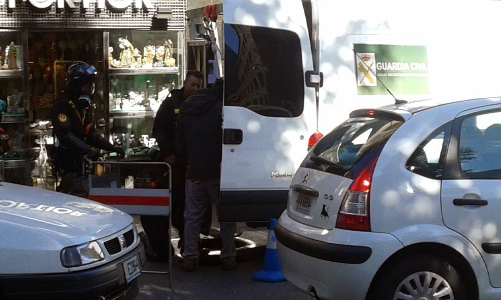 Una formació policial al centre de la capital genera neguit i dificultats en el trànsit