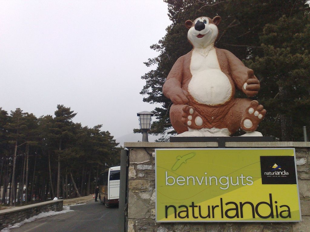 Els auditors consideren que la situació econòmica de Naturlandia l\'obligaria a \"dissoldre\'s\"