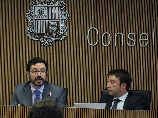 L\'AREB \'s\'acarnissa\' ara amb els treballadors prejubilats de BPA