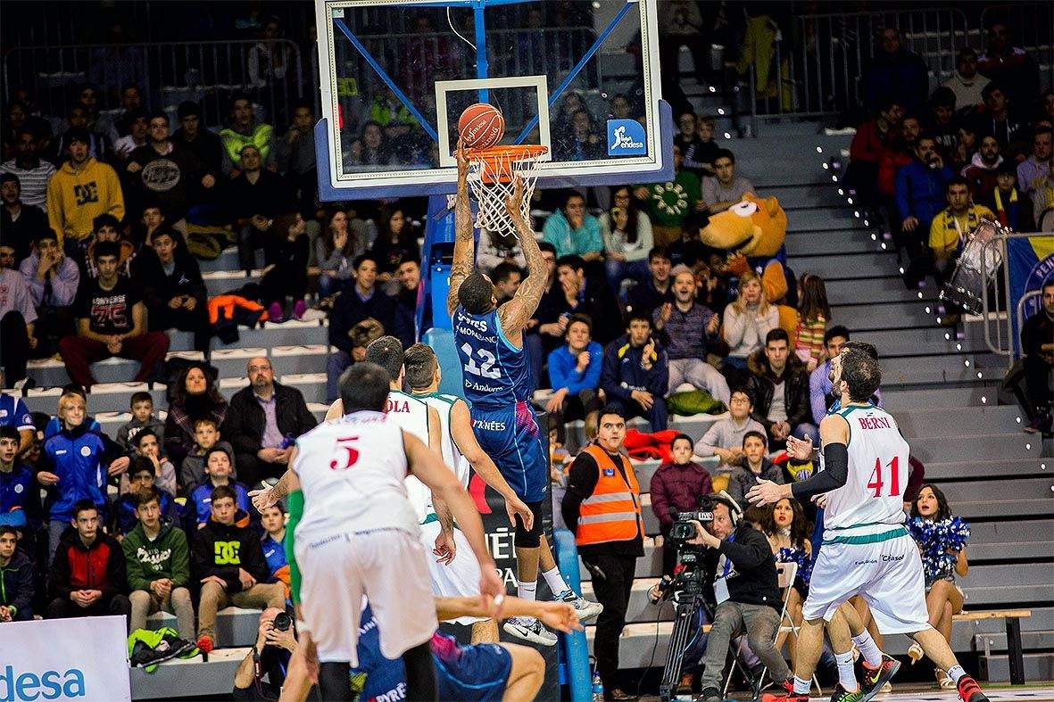 El MoraBanc venç el Sevilla (92-73) i es jugarà ser a la Copa a Vitòria