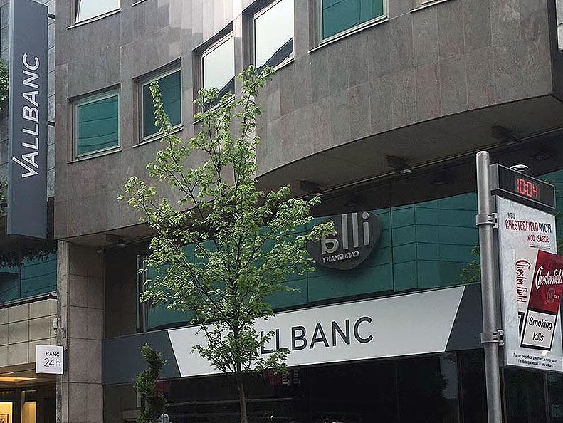 Vall Banc ajorna l\'operativa de renda fixa: l\'estalvi garantit i els plans de pensions hauran d\'esperar