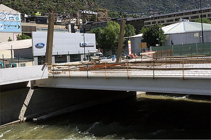 Sorpresa i malestar perquè no s\'hagi fet un nou estudi d\'impacte ambiental per l\'estació d\'autobusos