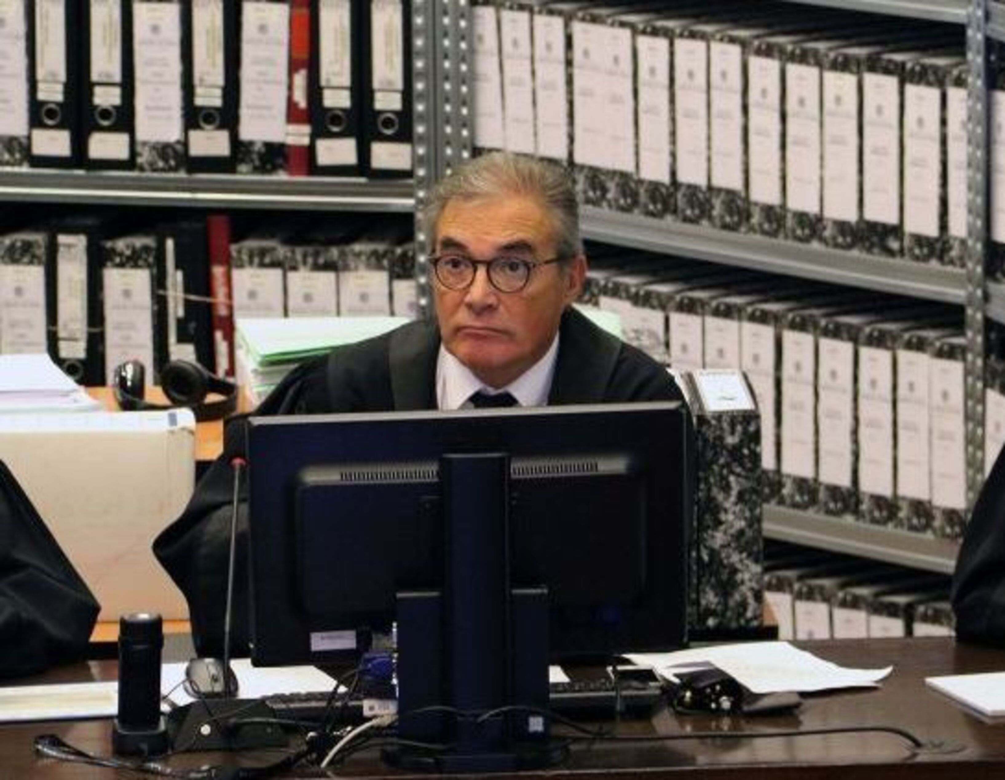 El magistrat Josep Maria Pijuan presidint el tribunal jutjador del 'cas BPA' a l'inici de les vistes. El magistrat Josep Maria Pijuan presidint el tribunal jutjador del 'cas BPA' a l'inici de les vistes.