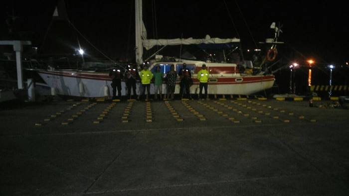 Localitzen 103 quilos de cocaïna en un veler de bandera andorrana en un moll de Colòmbia