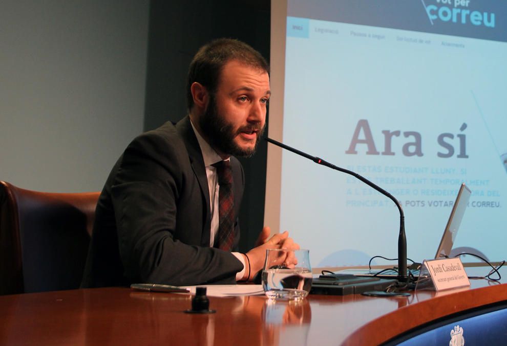 Martí confirma en el càrrec el secretari general de Govern, que s\'inhibirà de tots els afers lligats al \'cas BPA\'