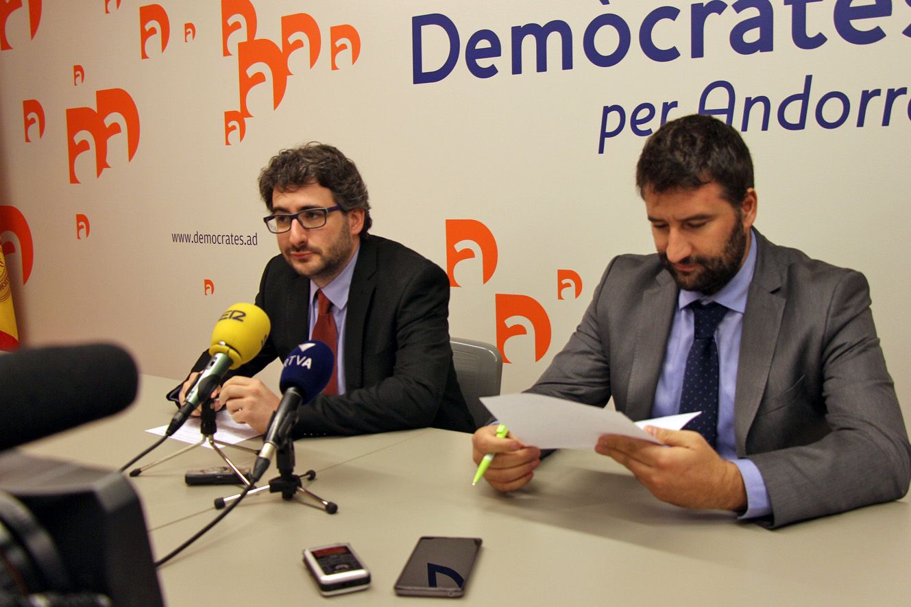 DA desvia l\'atenció en relació a les amenaces a BPA criticant els liberals