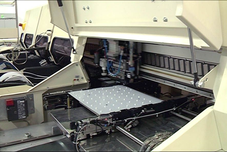 A l\'obertura econòmica també se li fonen els leds A l\'obertura econòmica també se li fonen els leds