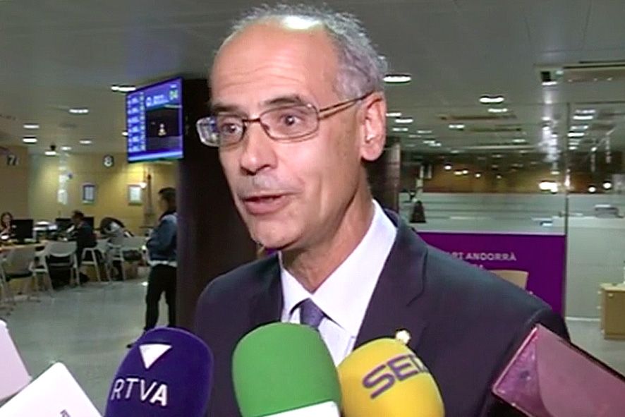 Martí deixa entreveure que pensa en avançar les eleccions en confirmar Alcobé