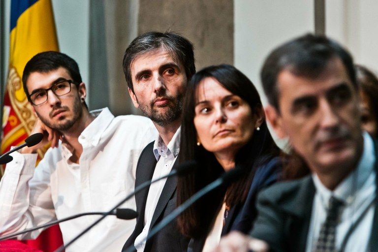 El descontentament pel resultat de l\'enquesta sobre l\'abstenció porta el CRES a fer canvis