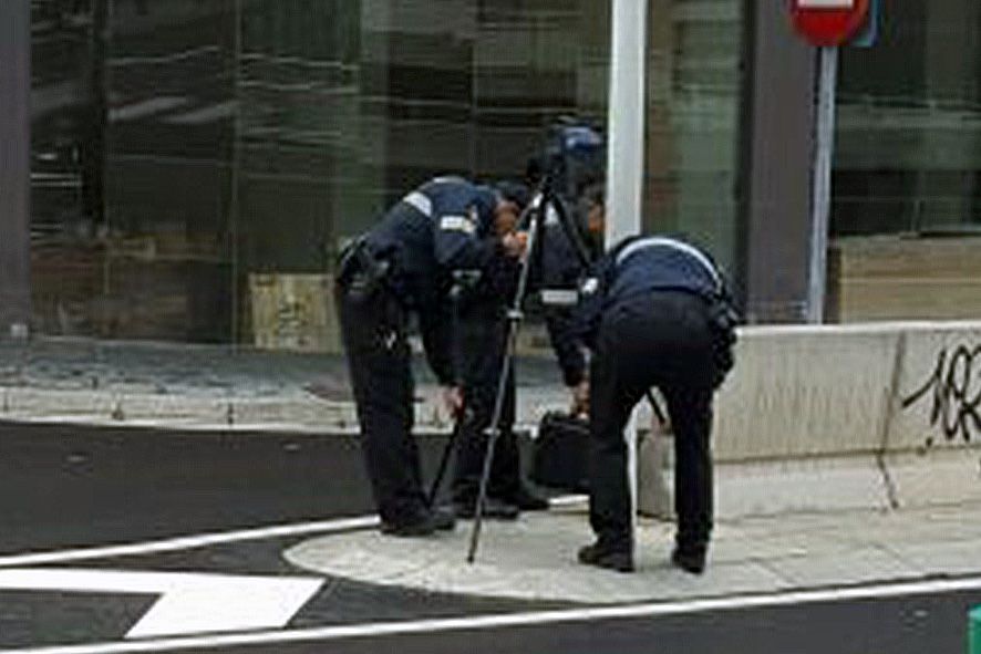La policia comença a usar el radar làser que permet controlar la velocitat dels cotxes a qualsevol lloc