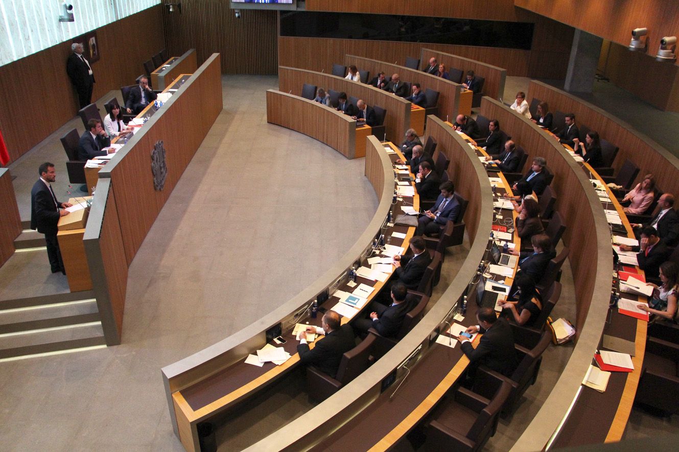 El PS advoca per la \"centralització\" de competències i la reducció de la part fixa del que es transfereix als comuns