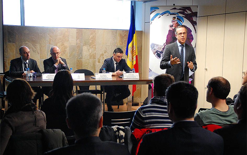 ACTUA... però no perdis la memòria: ¿on són Indra o la clínica Teknon?