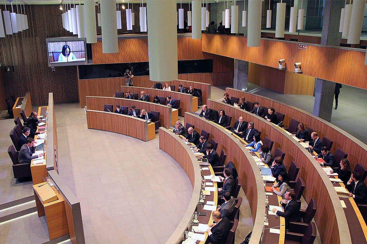 Els dubtes continuen planant sobre la llei d\'intercanvi automàtic de dades fiscals que s\'aprova dimecres