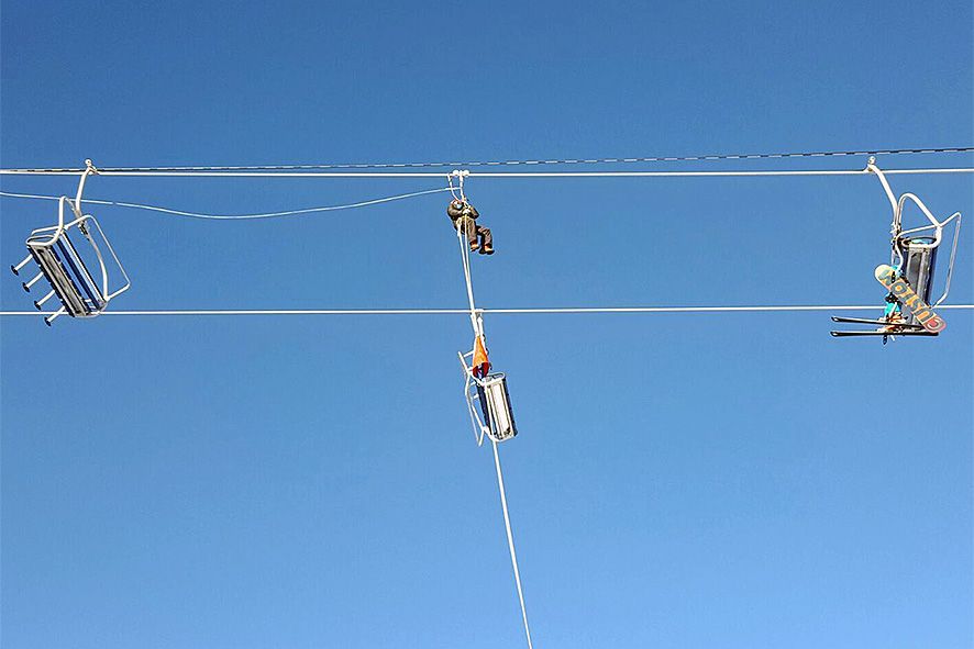 Maldecaps a les estacions d\'esquí per un reglament sobre allaus que tracta igual les pistes que les zones habitades