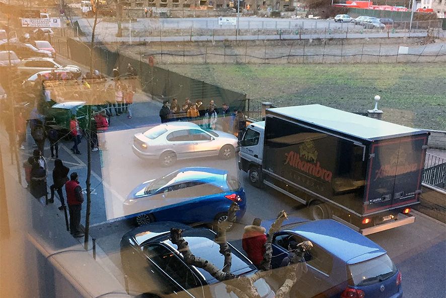 Acció de protesta d\'estudiants d\'FP per la manca d\'aparcament a Aixovall