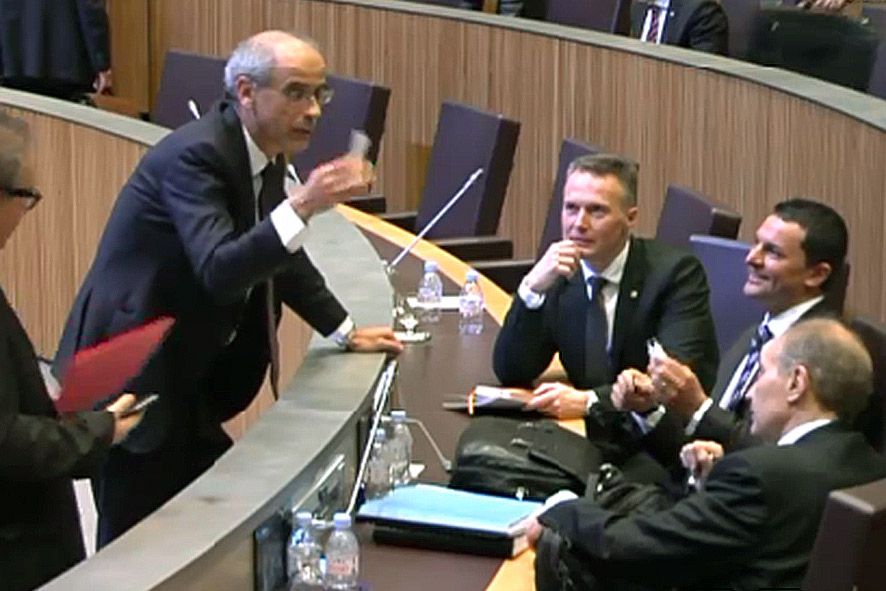 Pintat esclata al Consell: \"DA s\'està passant el país i l\'Estat de Dret pel folre\"