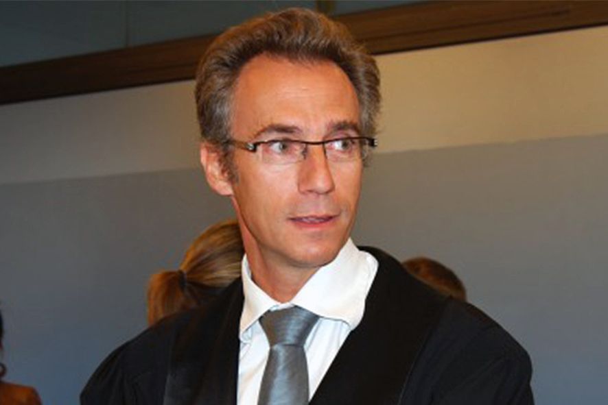 Policies i militars espanyols posen en dubte a Estrasburg la independència administrativa d\'Andorra