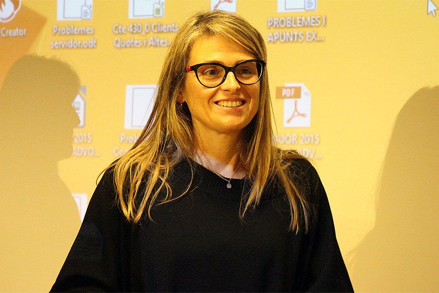 Crítiques al Col·legi d\'Advocats perquè contracta assessors estrangers alhora que lamenta l\'intrusisme