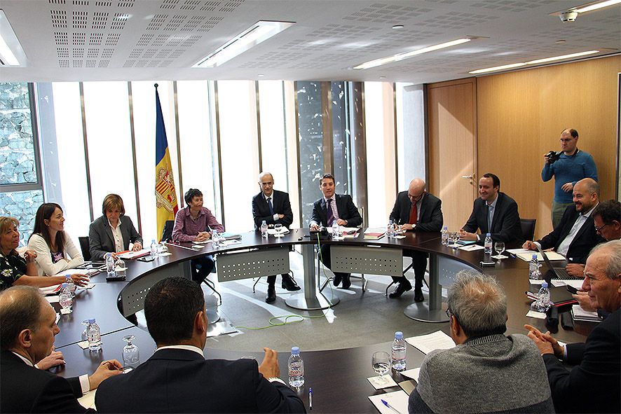 Un nou serrell per tancar sobre les transferències comunals: ¿el PIB o els ingressos com a referència?