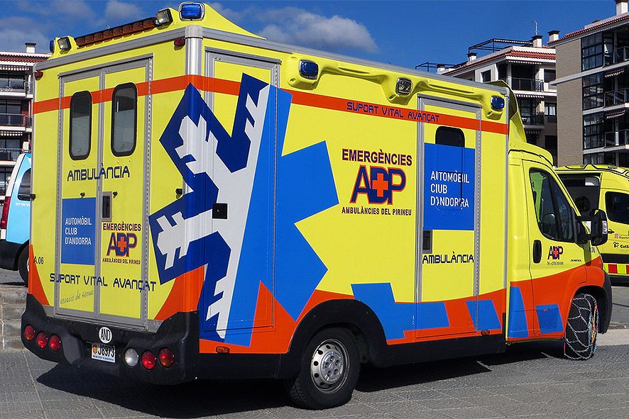 L\'USd\'A denuncia que l\'administració està \'contribuint\' als acomiadaments a l\'empresa del transport sanitari