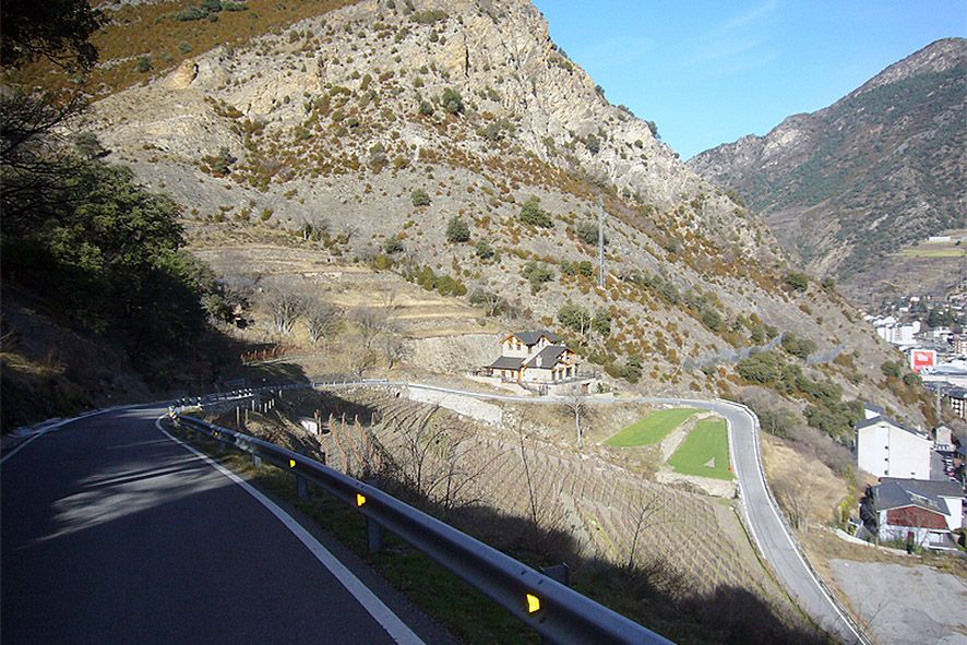 L\'autòpsia haurà de confirmar que una fallada cardíaca ha causat la mort del tècnic de l\'FC Andorra quan anava en bicicleta