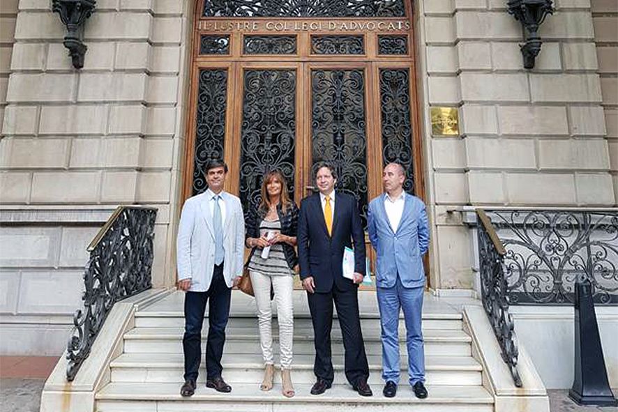 L\'Institut de Drets Humans i el col·lectiu Drets no descarten portar l\'\'Operació Catalunya\' a l\'Audiència espanyola L\'Institut de Drets Humans i el col·lectiu Drets no descarten portar l\'\'Operació Catalunya\' a l\'Audiència espanyola