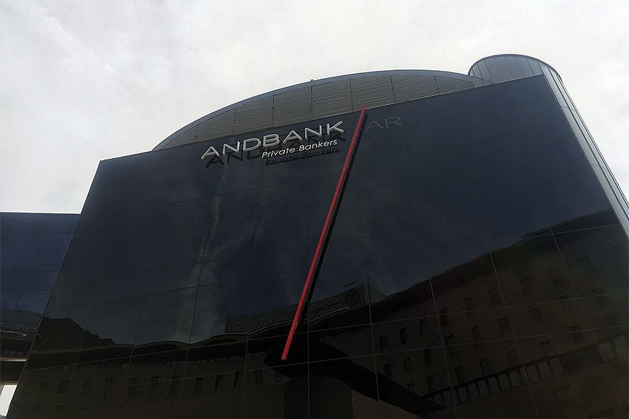 La fiscalia espanyola investiga la \'tapadora\' d\'Andbank que hauria permès desviar diners poc clars a les Bahames o Panamà