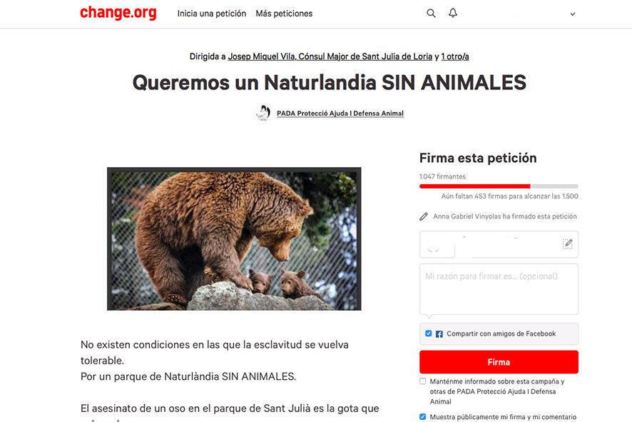 L\'os de Naturlandia abatut va rebre dos trets del rifle particular del cuidador que va disparar \"per seguretat\" L\'os de Naturlandia abatut va rebre dos trets del rifle particular del cuidador que va disparar \"per seguretat\"