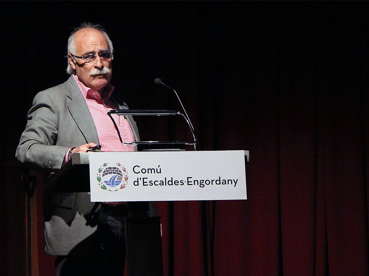 El comú intenta posar ordre a Capesa incòmode pel nou càrrec i els 3.700 euros de salari de López Mirmi