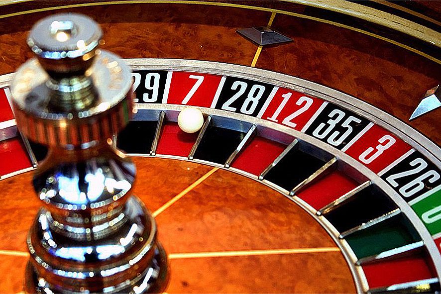Els aspirants al casino hauran d\'invertir com a mínim deu milions i obrir-lo com a molt tard el març del 2021