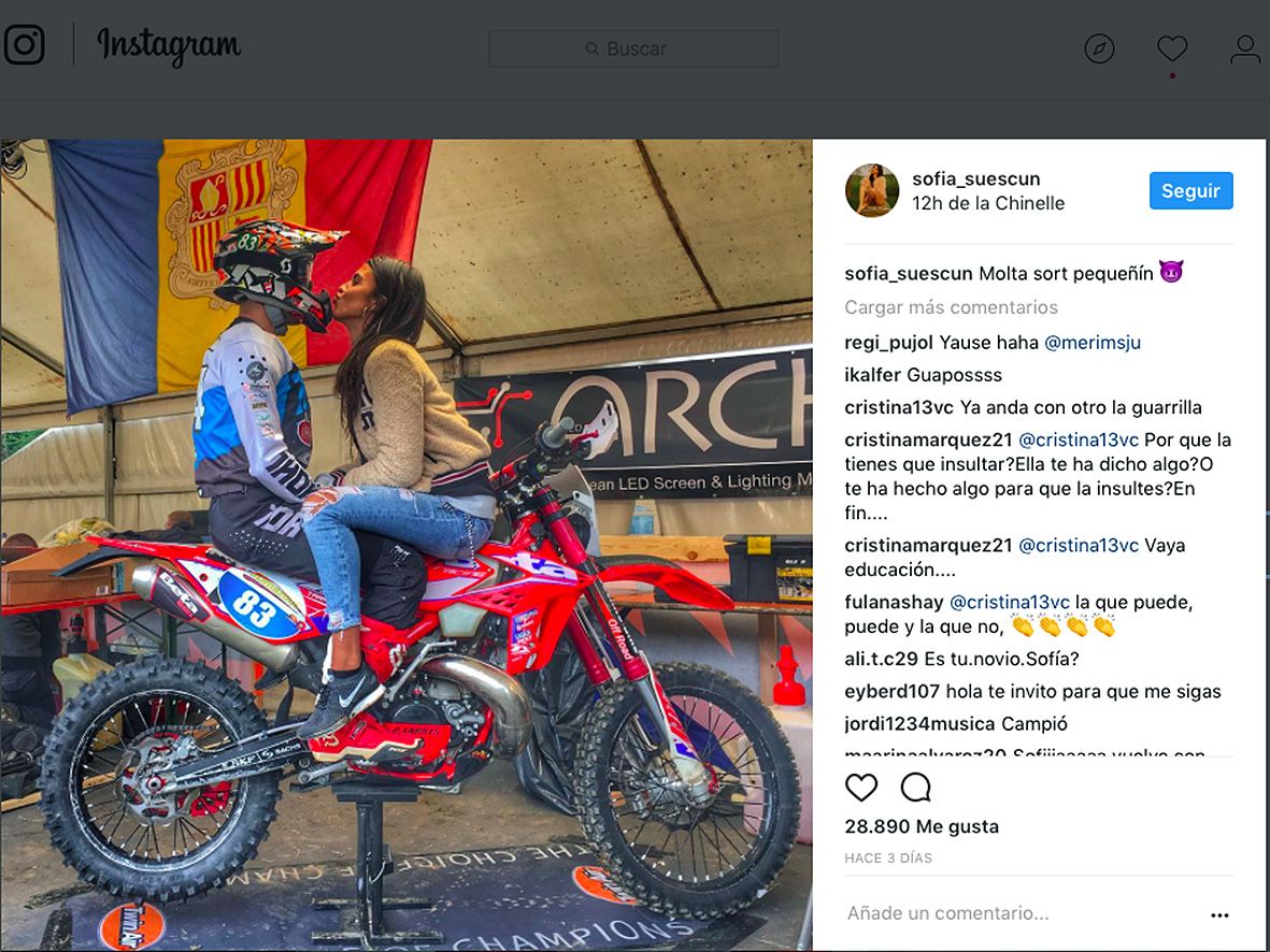 El duaner i pilot de motos Xavi España salta a la fama per la seva relació amb una guanyadora de Gran Hermano