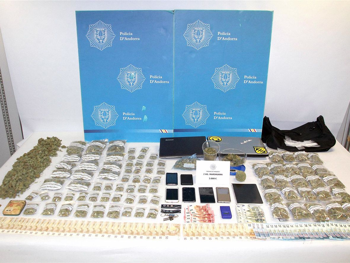 Queda en llibertat després de tres mesos d’empresonament la noia arrestada en l’operació Paradís antidroga