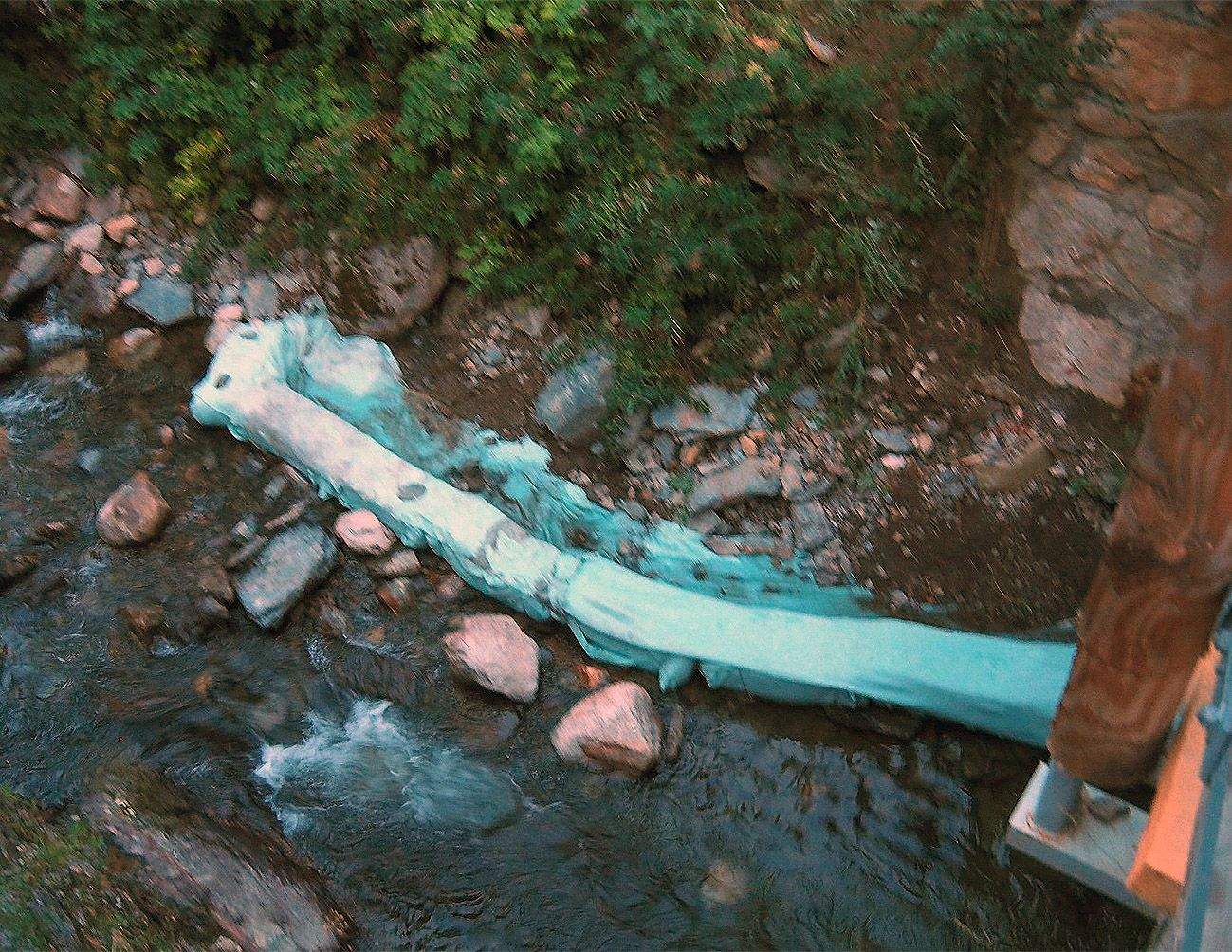 Medi Ambient nega que la filtració de formigó al riu a Soldeu hagi tingut cap impacte i ho limita a una prova