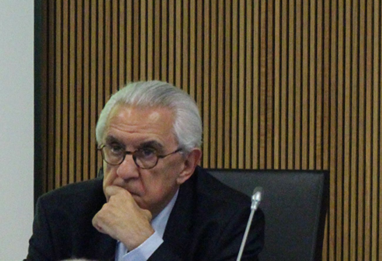 Un economista andorrà de llarga trajectòria al Banc de França compara els efectes del Notice del FinCEN amb l’Ebola