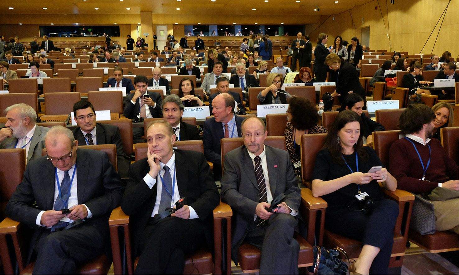 Martí trenca el silenci sobre Catalunya per assegurar que “la violència no porta a cap camí” i reclamar diàleg