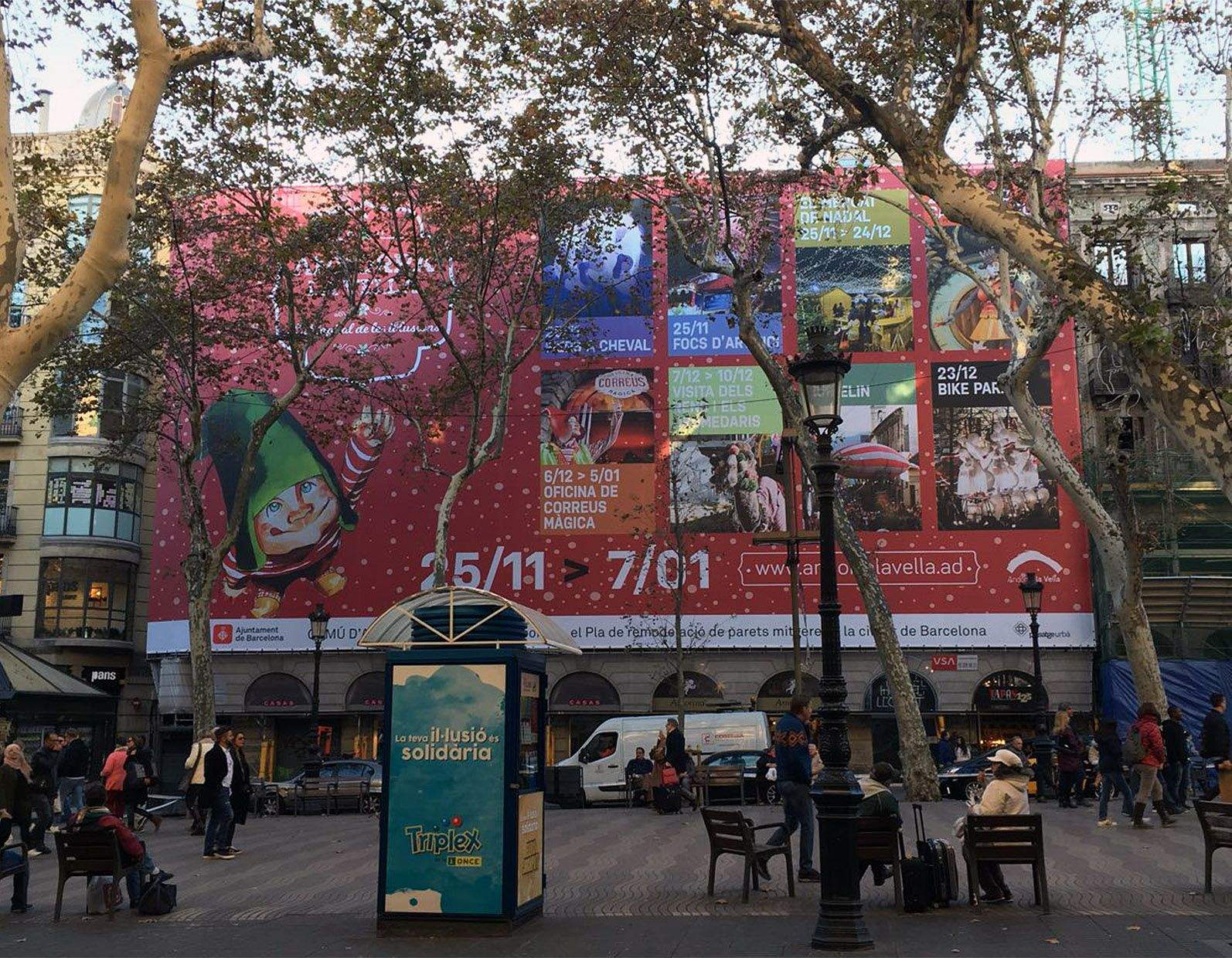 El Nadal d’Andorra la Vella es publicita (entre lloances i crítiques) al cor de Barcelona 